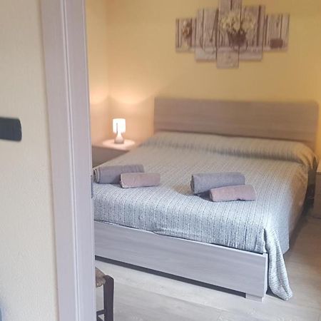 La Ca' D' Rina Casa Vacanze Melle ภายนอก รูปภาพ