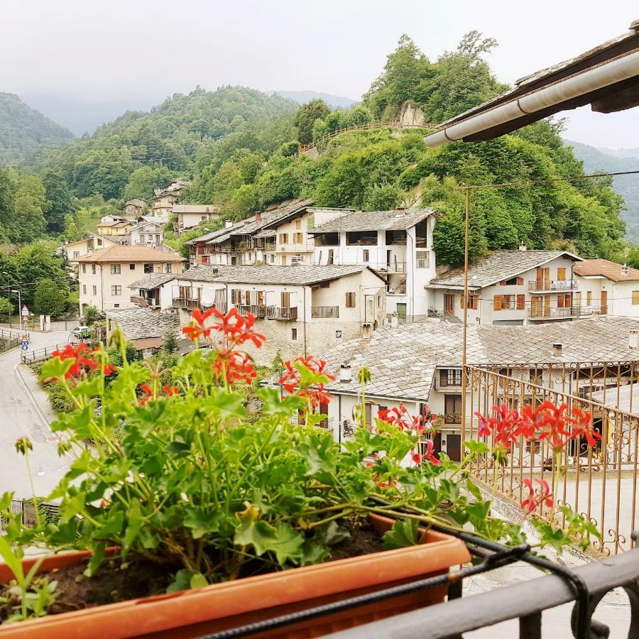 La Ca' D' Rina Casa Vacanze Melle ภายนอก รูปภาพ